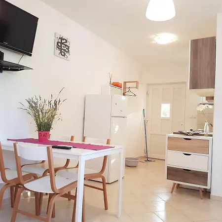 Olive アパート *